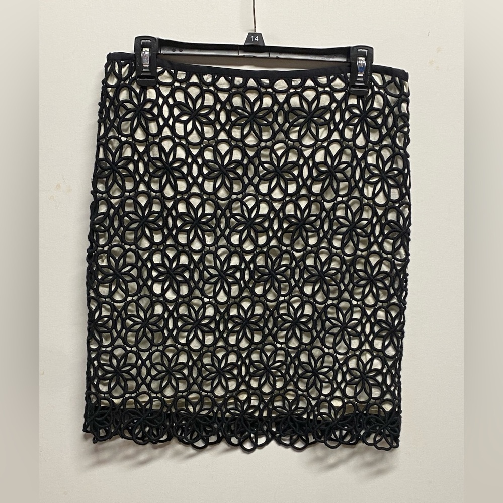 EUC Anthropologie Postage Stamp Black & White Crochet-Overlay Pencil Skirt